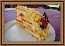 Bergmann fele Mimoza torta Bergmann cukraszda specialitas: Mimoza torta